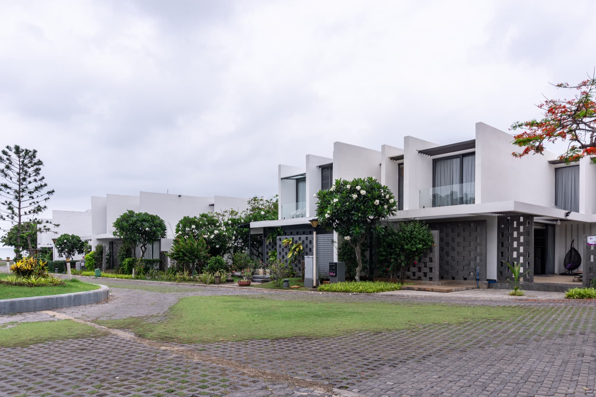 Villa exterior and landscaping
